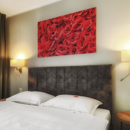 Ristorante Charme Hotel Tre Terre Ponte Brolla Екстер'єр фото