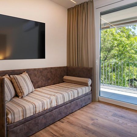 Ristorante Charme Hotel Tre Terre Ponte Brolla Екстер'єр фото